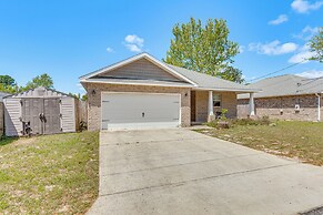 Military-friendly Home Near Navarre Beach & Base!