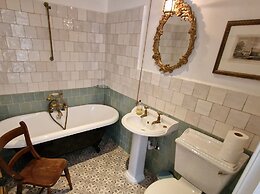 Cambus o'May Hotel
