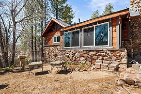 StoneHauz Cabin built in 1926