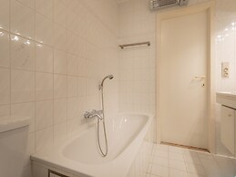 Pleasant Flat on Seafront With Terrace