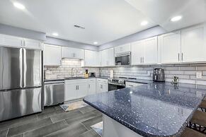 Lakation at the Waters Edge