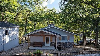 Lakation at the Waters Edge