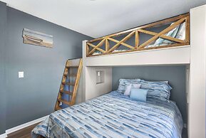 Lakation at the Waters Edge