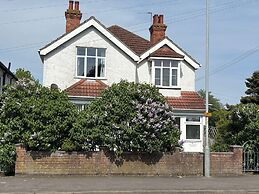 10 Guests - 5 Bedrooms - Free Parking - Petok