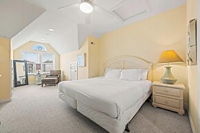 Cambridge Cove by KEES Vacations