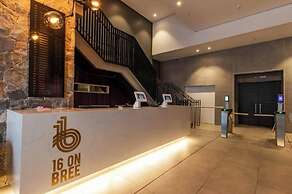 Exclusive Apt With Balcony, Stunning Views & Pool