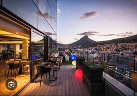 Exclusive Apt With Balcony, Stunning Views & Pool