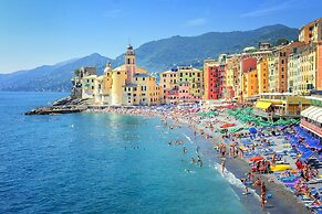 Sea View Apartment Camogli Hill