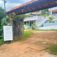 Pousada Encantos da Serra Macacos
