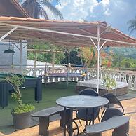 Pousada Encantos da Serra Macacos