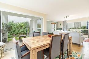 3 Bedroom Family Home - Houtbay