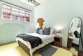 Funky Pet Friendly, 2-bedroom Escape, Bo-kaap