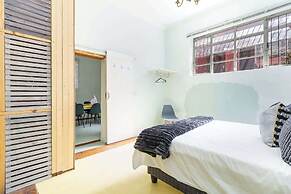 Funky Pet Friendly, 2-bedroom Escape, Bo-kaap