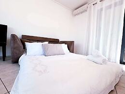 Spacious 1 Bedroom Apartment, Atlantica, Seapoint