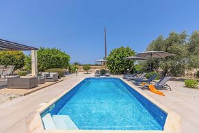 Villa Orange Tree
