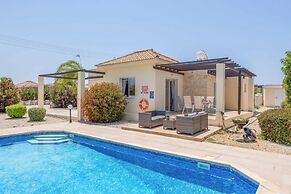 Villa Orange Tree