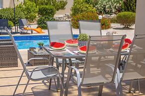 Villa Orange Tree