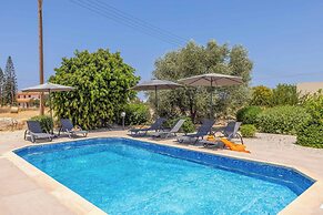 Villa Orange Tree