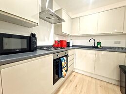 FlexiLux Stays - Luxury New Apt. L1B134