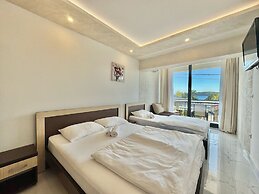 Beachfront Hotel Palma Jaz