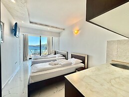 Beachfront Hotel Palma Jaz