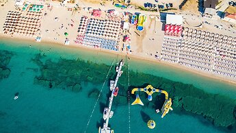 Beachfront Hotel Palma Jaz