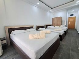 Beachfront Hotel Palma Jaz