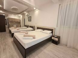 Beachfront Hotel Palma Jaz