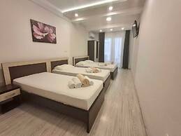 Beachfront Hotel Palma Jaz