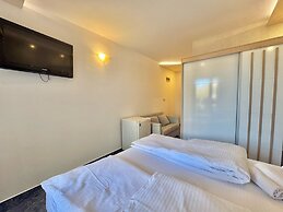 Beachfront Hotel Palma Jaz