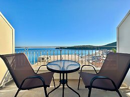 Beachfront Hotel Palma Jaz