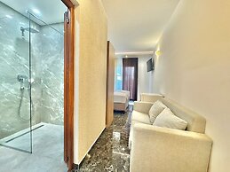 Beachfront Hotel Palma Jaz