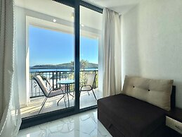 Beachfront Hotel Palma Jaz