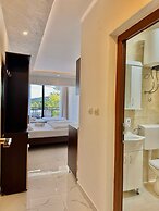 Beachfront Hotel Palma Jaz