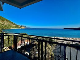 Beachfront Hotel Palma Jaz