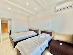 Beachfront Hotel Palma Jaz