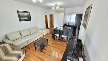 Centrico y muy Completo Departamento