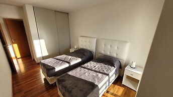 Centrico y muy Completo Departamento