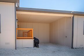 Skyline Retreat 3br-3ba w Stunning Views Near DT