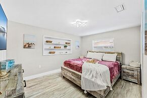 332 Formosa Drive