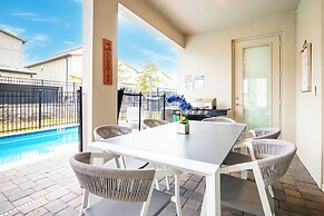 475 Strand Dr