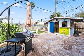 384 Harbor Drive