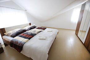 Apartments Kapetan