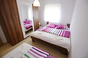 Apartments Kapetan
