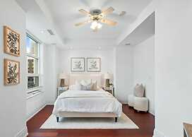 Chicago River Side Suites