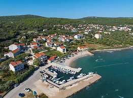 Eco Feng Shui Apartment With a View