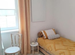 Eco Feng Shui Apartment With a View