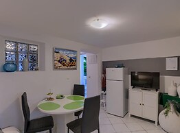 Sunset Tides Apartments With Terrace and Sea View