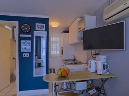 Sunset Tides Apartments With Terrace and Sea View