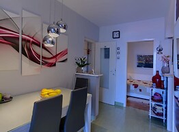 Sunset Tides Apartments With Terrace and Sea View